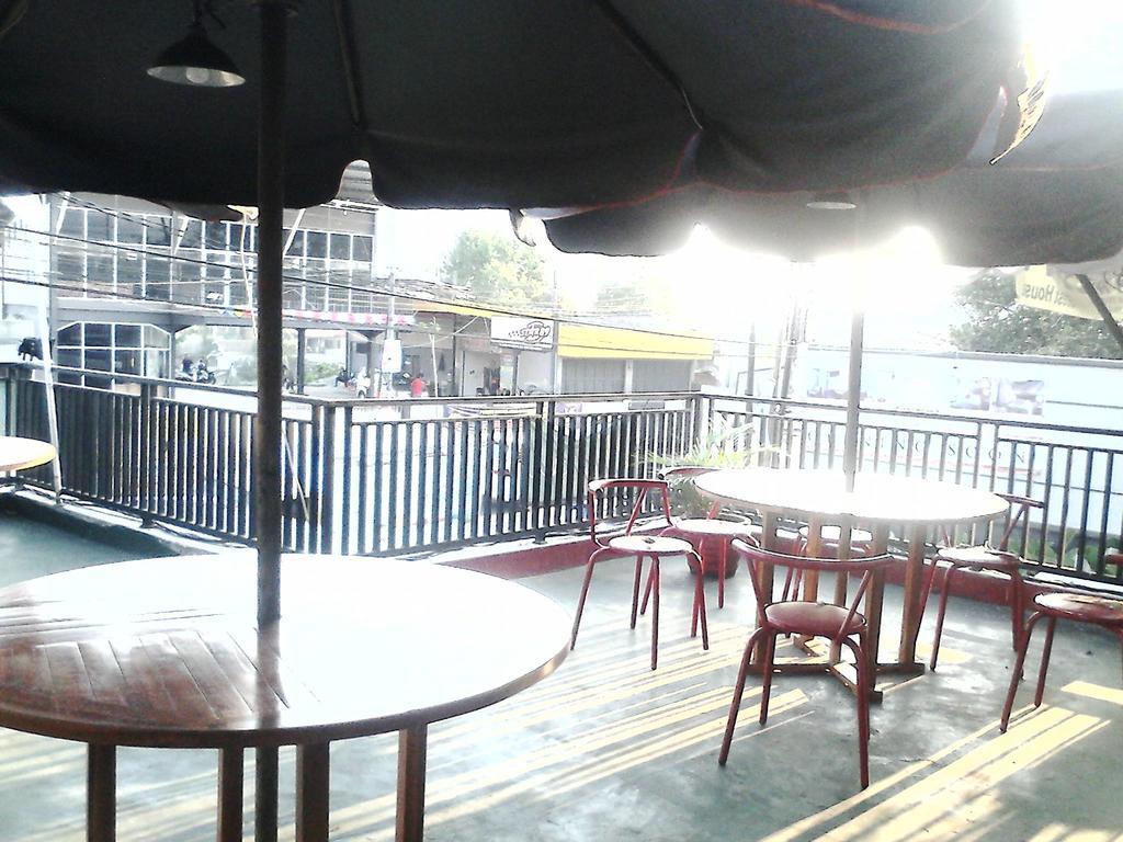 Zameena Guest House Cimahi Exterior photo