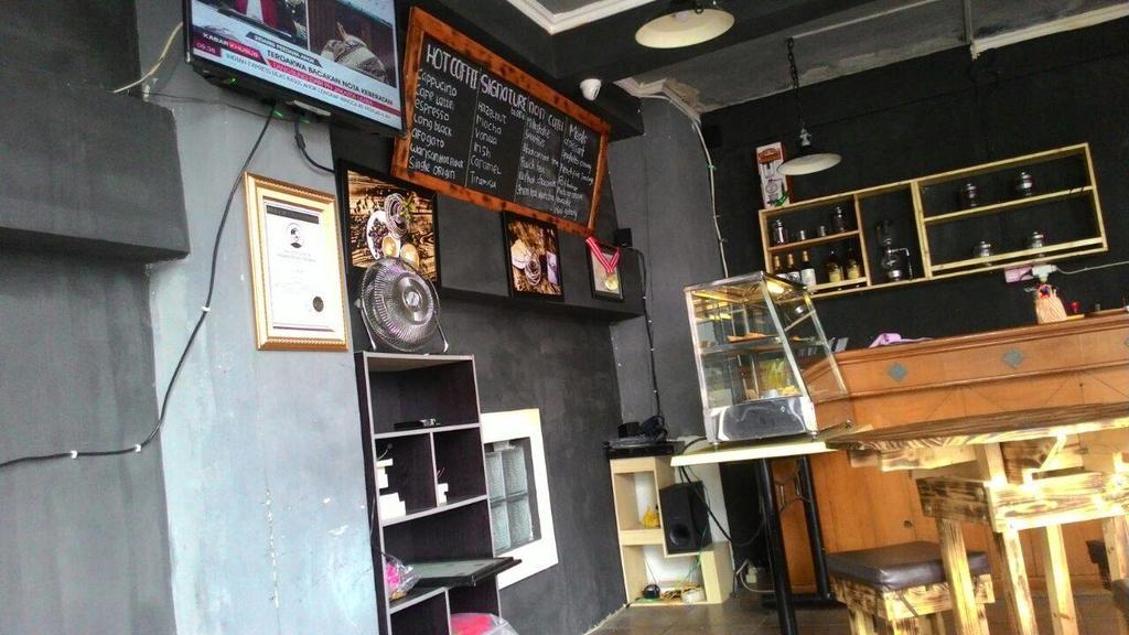 Zameena Guest House Cimahi Exterior photo