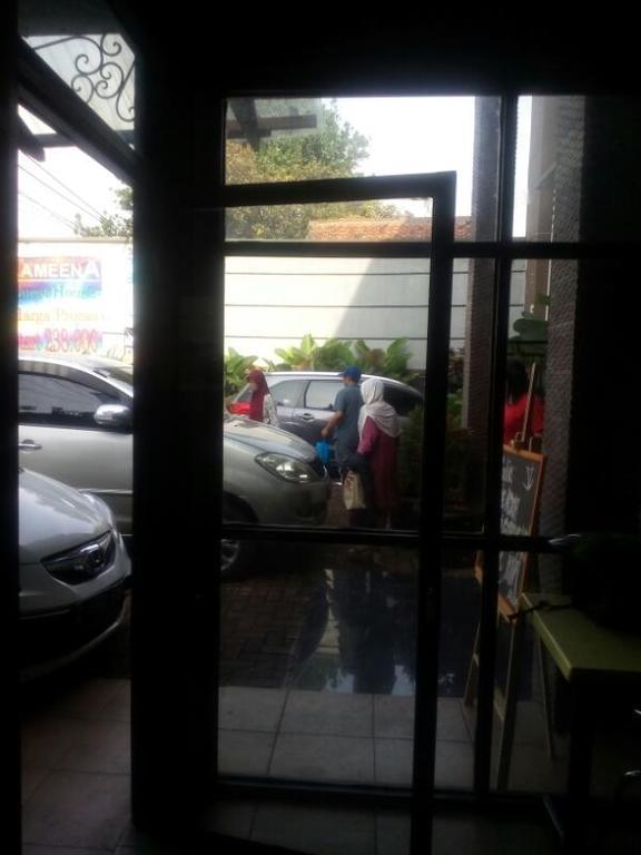 Zameena Guest House Cimahi Exterior photo